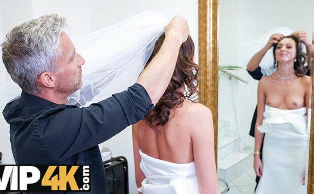 Bride4k Horny For Her Haircutter With Isabella De Laa
